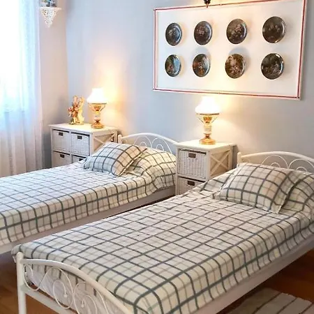 Parasolka Guest house *